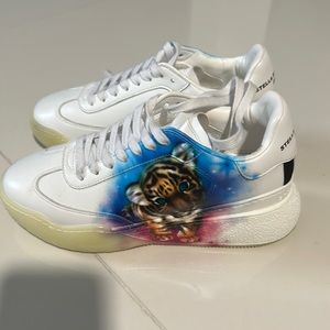 Spectacular Stella Mccartney sneakers